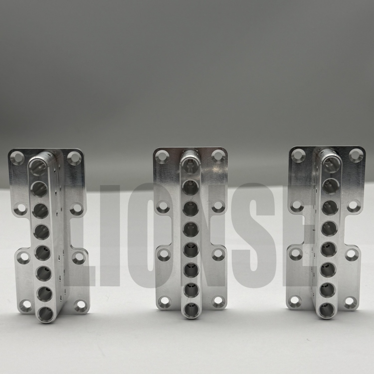 စိတ်ကြိုက် CNC Machined Aluminum အစိတ်အပိုင်းများ