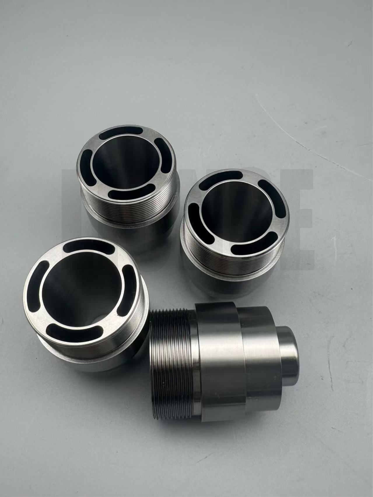 အဆင့် 5 Titanium Cnc ကြိတ်ဆွန်း Threaded Hollow Threaded
