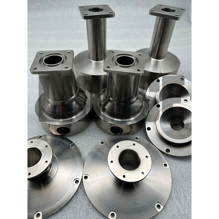 အဏ္ဏဝါပစ္စည်းကိရိယာများ၏ Titanium အစိတ်အပိုင်းများ
